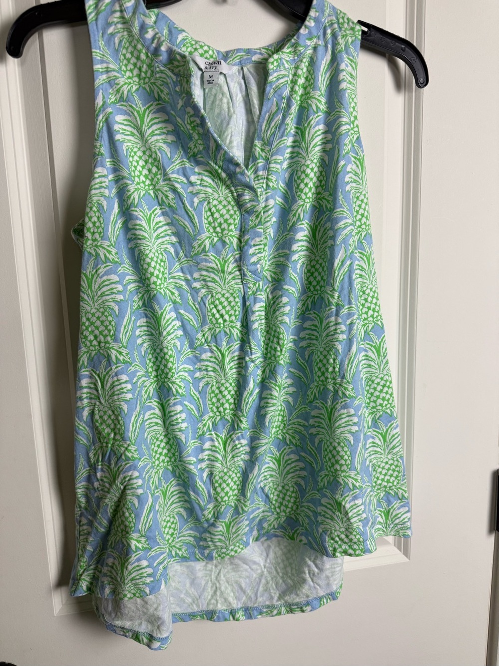 crown & ivy Pineapple Print Sleeveless Camisole - Light Blue & Bright Green